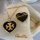Dije de corazon cristal de Murano, color Negro con borde y simbolo Siamo Noi en 18k Gold Filled, medida 3.5 x 3.7cm
