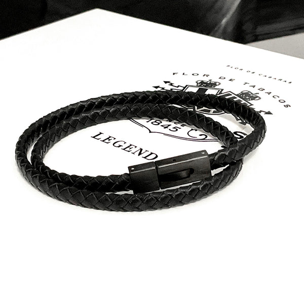 Pulsera doble de cuero con broche de acero