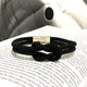 Pulsera Negra de cordón con nudo