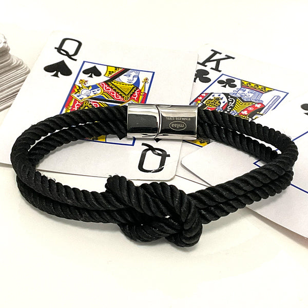 Pulsera Negra de cordón con nudo