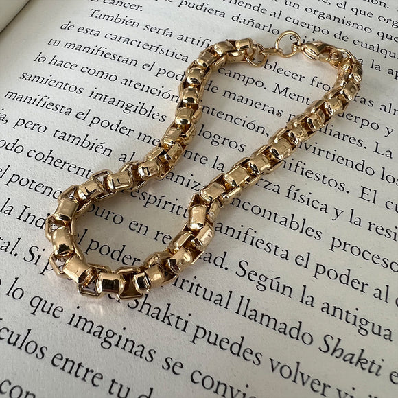 Pulsera de cadena rounded de 5mm, 18k Gold Filled, medida 18cm. Disponible en set con Collar