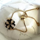 Our signature bracelet. Pulsera adjustable de cadena en 18k Gold Filled con placa Siamo Noi