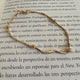 Pulsera combinada de puntos y barras con mini esferas, 18k Gold Filled, medida 18cm. Disponible en set con Collar