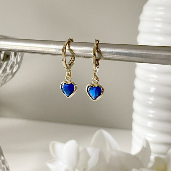 Zarcillos Argollas con dije corazon de cristal (verde, azul, transparente)