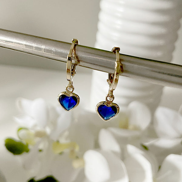 Zarcillos Argollas con dije corazon de cristal (verde, azul, transparente)