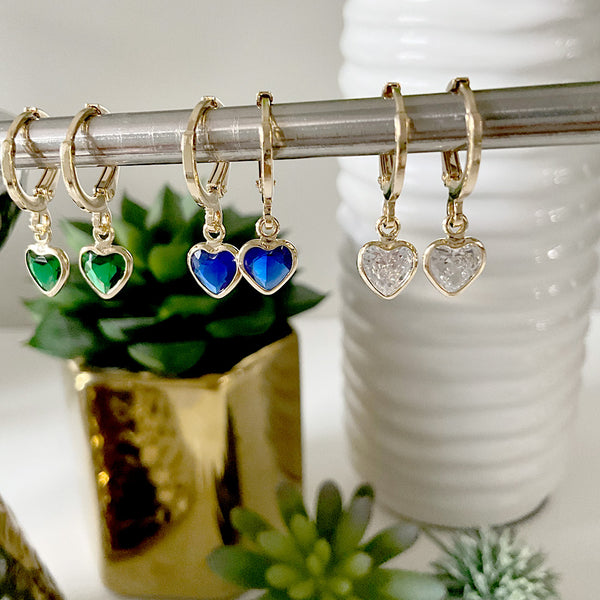 Zarcillos Argollas con dije corazon de cristal (verde, azul, transparente)