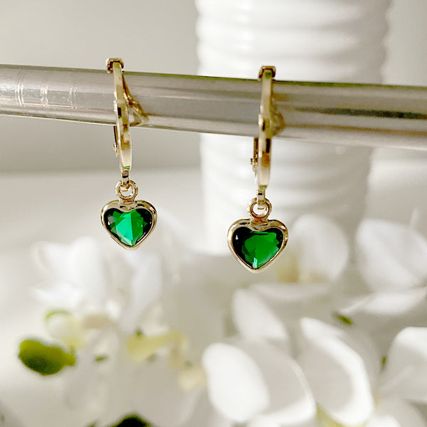Zarcillos Argollas con dije corazon de cristal (verde, azul, transparente)